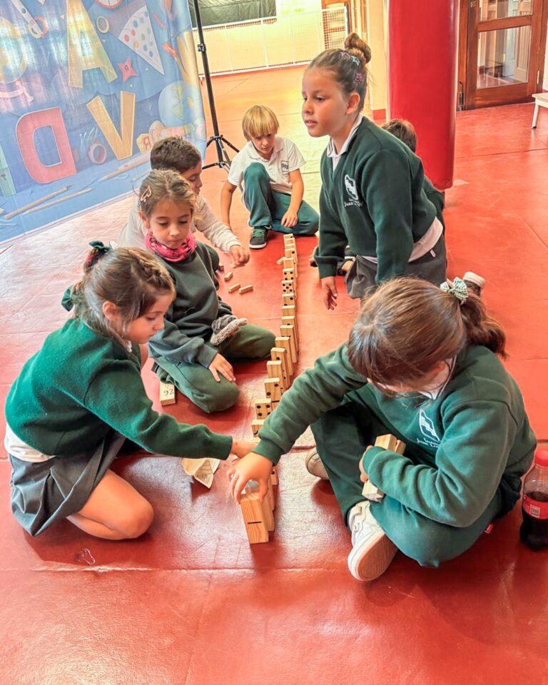 Instagram post from institutovives. This post is in position 1.