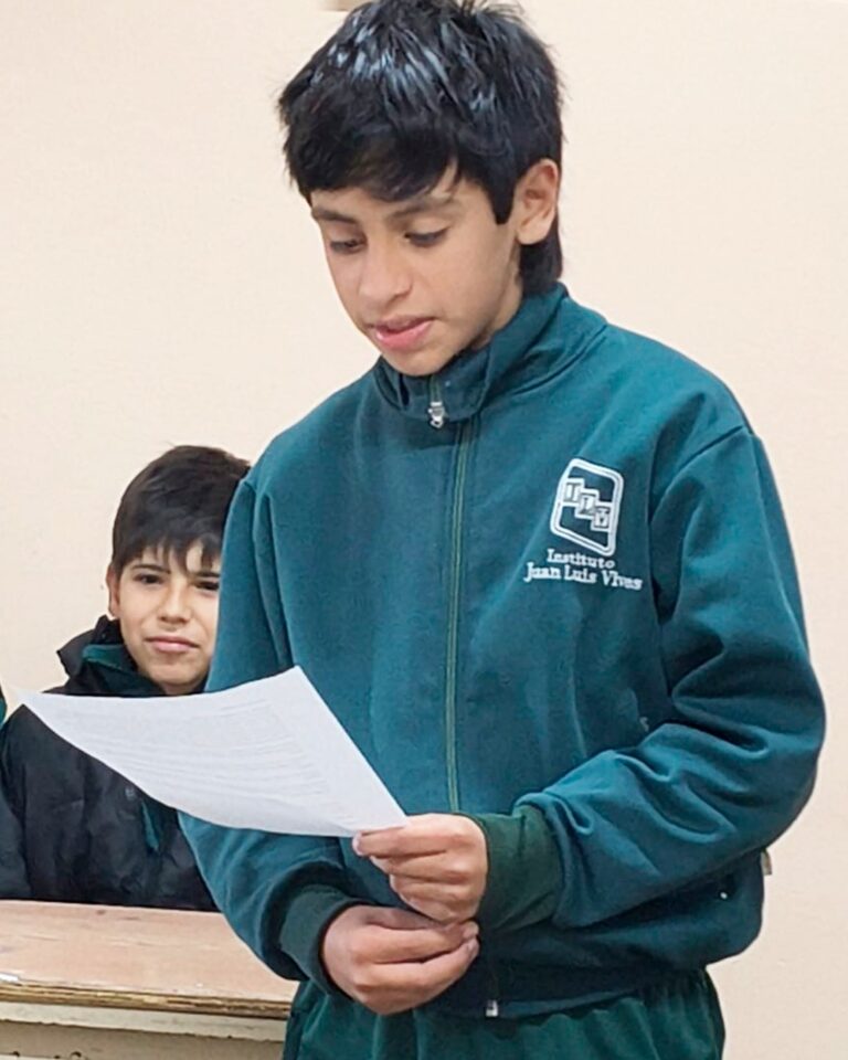 Instagram post from institutovives. This post is in position 1.